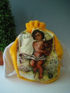 Sacchetto regalo piccolo in pelliccia sintetica con ali d'angelo (Confezione da 2)