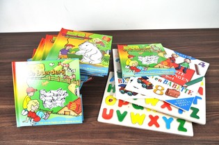 STOCK LIBRI PER BAMBINI E PUZZLE ASSORTITI (16 pz.)
