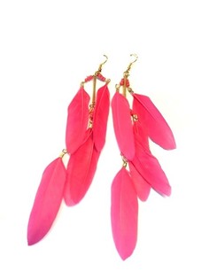 Orecchini con piume rosa stile Ibiza (1 pz)