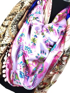 SCIARPA TRIANGOLARE DI LUSSO REVERSIBILE ROSA / CREMA / MULTICOLOR (1 pz)