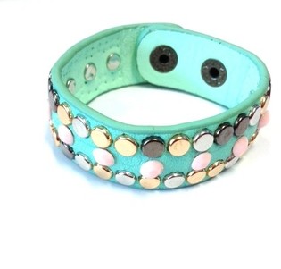 Bracciale turchese con borchie (1 pz)