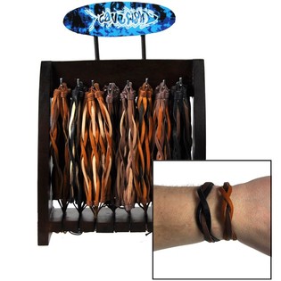 BRACCIALETTI IN PELLE INTRECCIATA SU ESPOSITORE IN LEGNO (93 pz)