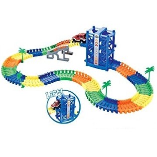 Pista MAGIC ROAD con Auto Glow in the Dark e Ascensore, 136 Pezzi